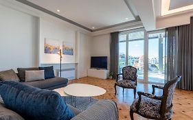Phaedrus Living City Center Luxury Flat Neos Kosmos